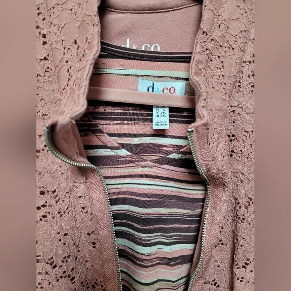 New Denim & Co Set - Picture 2 of 6